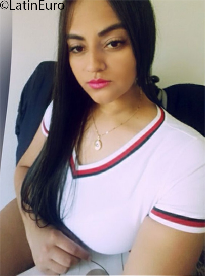 Date this passionate Colombia girl Anyifresi from Bogota CO23829