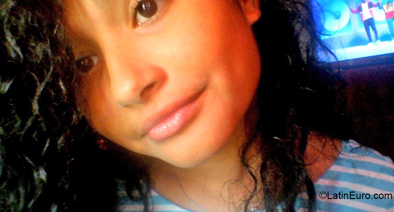 Date this stunning Costa Rica girl Janel from San Jose CR359