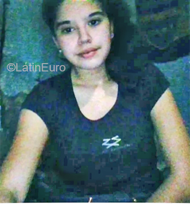 Date this charming Argentina girl Ariana from Buenos Aires AR172