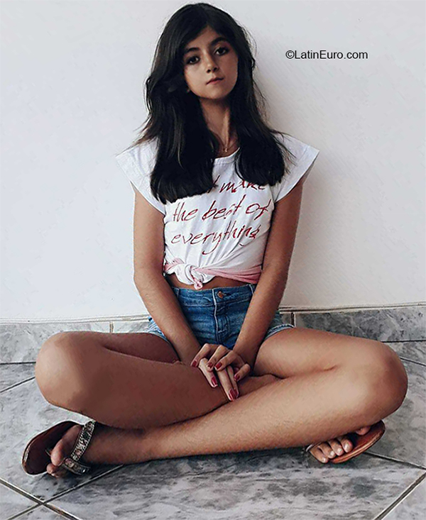 Date this voluptuous Brazil girl Amanda from Pir apetinga BR10586