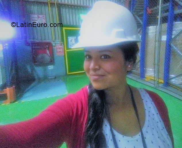 Date this tall Guatemala girl Vilma from Guatemala City GT90