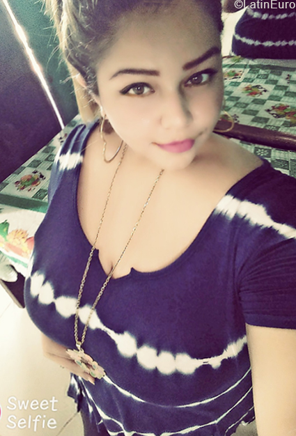 Date this athletic Nicaragua girl Elena from Managua NI209