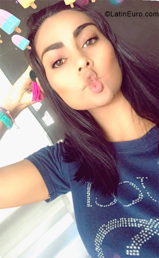 Date this fun Venezuela girl Magilet from Puerto Ordaz VE1791