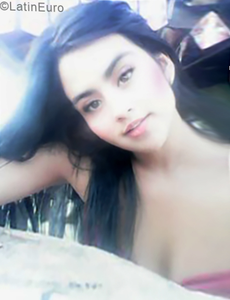 Date this voluptuous Colombia girl Estefany from Medellin CO24170
