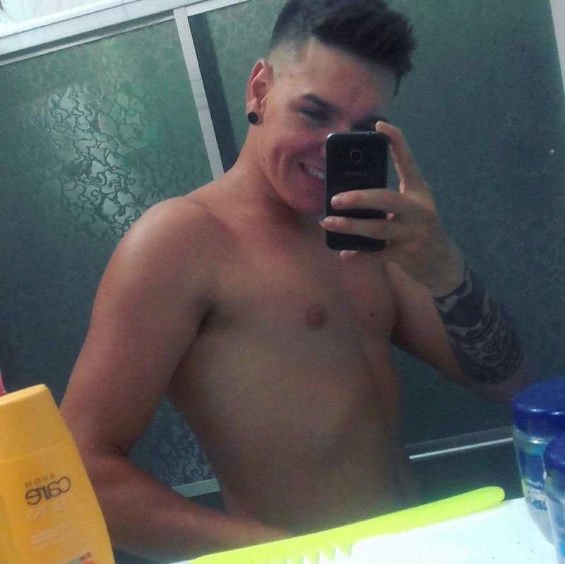 Date this georgeous Brazil man Bruno from Campo Bom BR10636