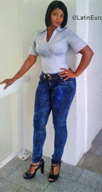 Date this gorgeous Dominican Republic girl Josefina from Higuey DO33004