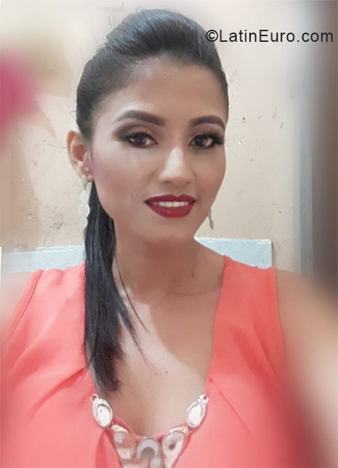Date this attractive Ecuador girl Sajo from Quevedo EC280
