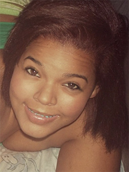 Date this beautiful Venezuela girl Alejandra from Miranda VE1857