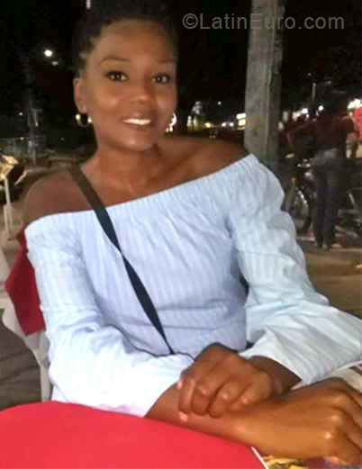 Date this athletic Colombia girl Tatis from Cali CO24317