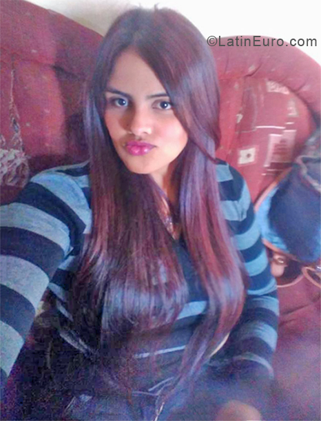 Date this exotic Colombia girl Rose from Bogota CO24358