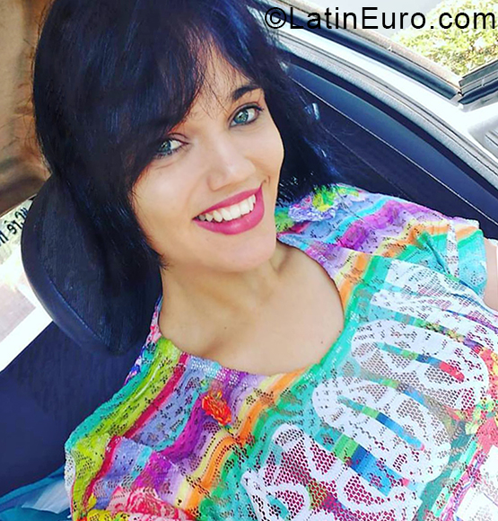 Date this lovely Brazil girl Ana from nova brasilandia BR10667