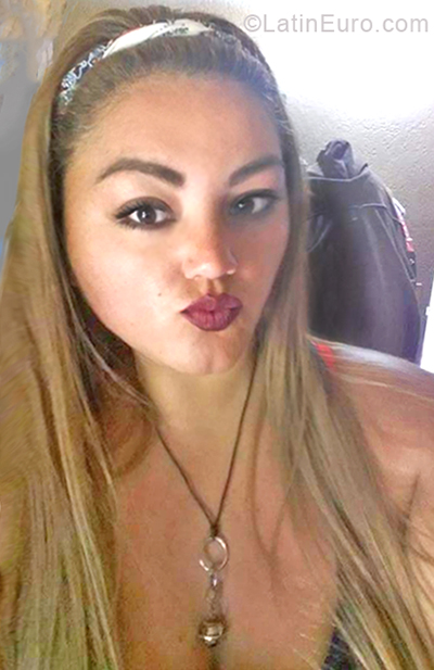 Date this hot Mexico girl Ivone from Tijuana MX1606