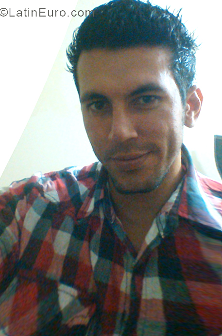 Date this good-looking Colombia man Super Latino from Bucaramanga CO24418