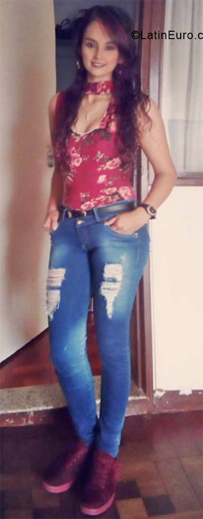 Date this charming Colombia girl Sara from Armenia CO24477
