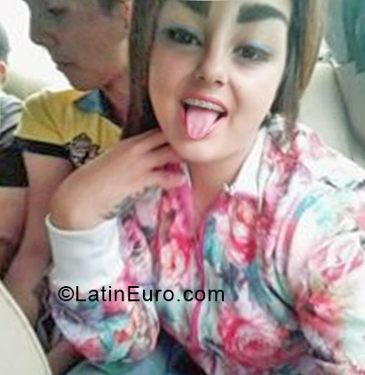 Date this beautiful Venezuela girl Grecia from Merida VE1956