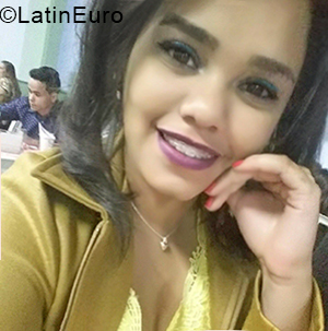 Date this young Brazil girl Mah from Mogin Guacu BR10705