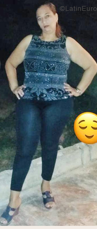 Date this sensual Dominican Republic girl Marlene from Higuey DO33382