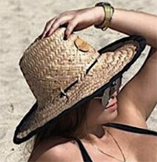 Date this hard body Venezuela girl KIMBERLIN from Portuguesa VE2031