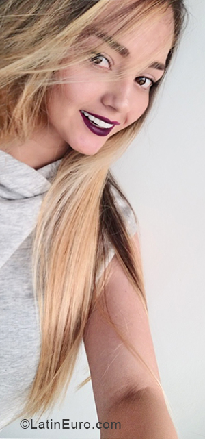 Date this charming Colombia girl Stefa from Medellin CO24768