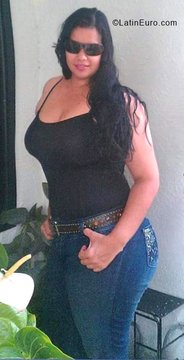 Date this funny Colombia girl Luisa from Barranquilla CO31264