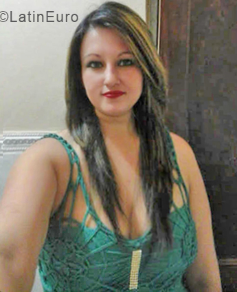 Date this young Honduras girl Claudia from San Pedro Sula HN2938