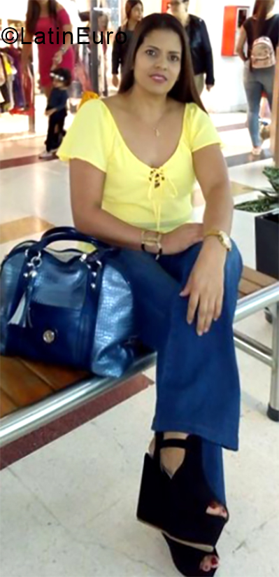 Date this hot Colombia girl Gloria from Medellin CO24817