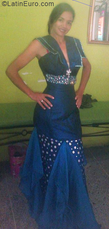 Date this georgeous Venezuela girl Osmary from Coro VE3369