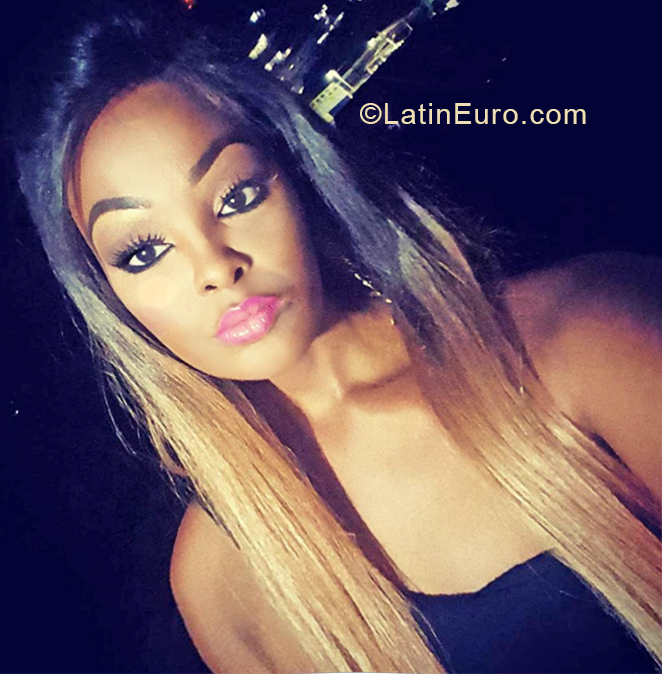 Date this stunning Brazil girl Luna from Rio de Janeiro BR10767