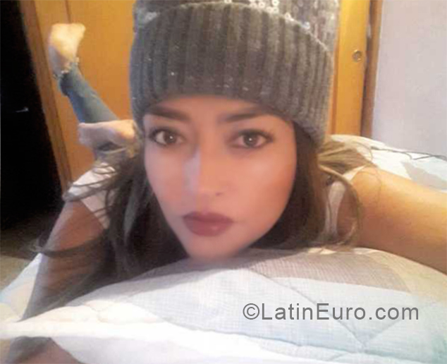 Date this lovely Colombia girl Mariluz montoya from Medellin CO24897