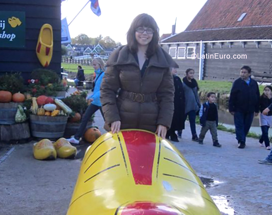 Date this attractive Portugal girl Justa from Porto PT84