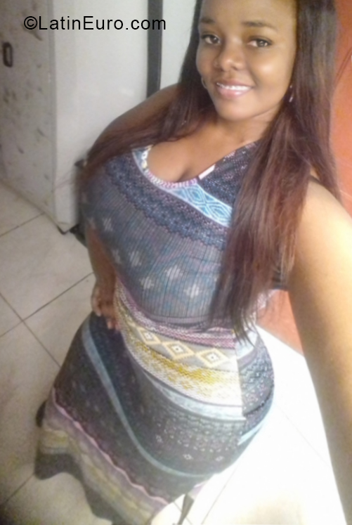Date this tall Colombia girl Kelly from Cali Valle CO25017