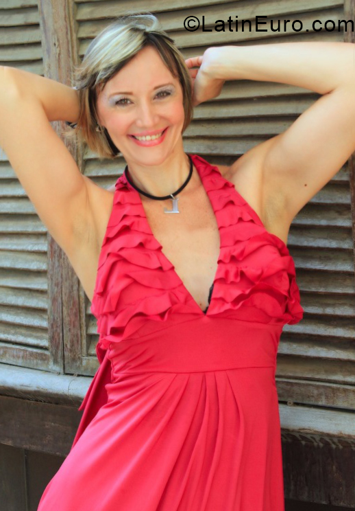 Date this lovely Venezuela girl Michel from Caracas VE2177