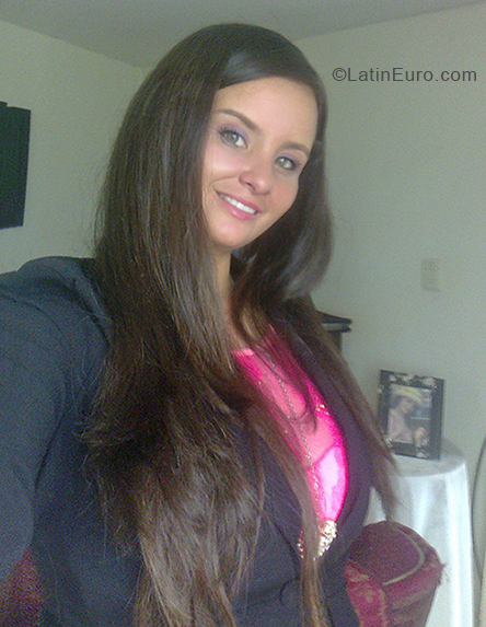 Date this foxy Colombia girl Diana from Calarca CO25108