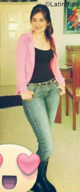 Date this voluptuous Colombia girl Maria from Bogota CO25144