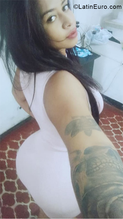 Date this foxy Colombia girl VANESSSA from Pereira CO25151