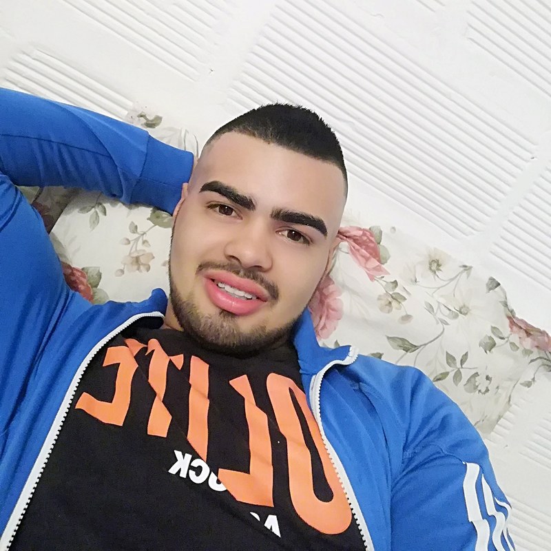 Date this exotic Colombia man Juan from Medellin CO25163