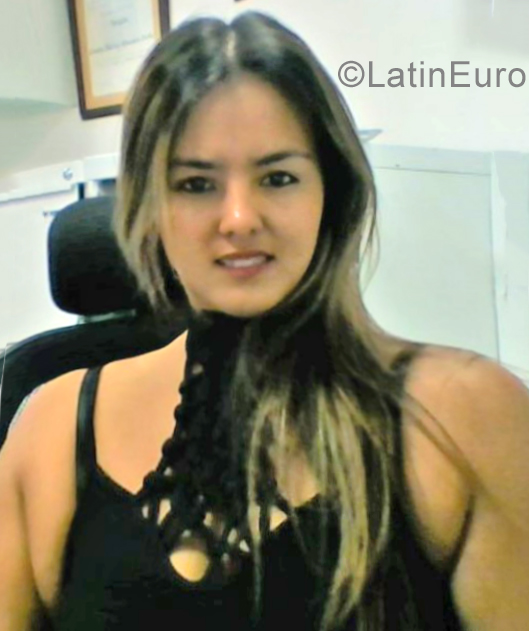 Date this passionate Colombia girl Vanessa from Cali CO25254