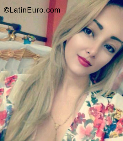 Date this gorgeous Ecuador girl Alexa from Esmeraldas EC322