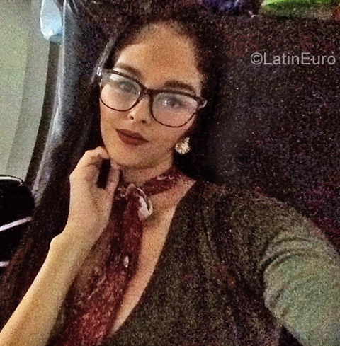 Date this tall Venezuela girl Rosy from Caracas VE2331