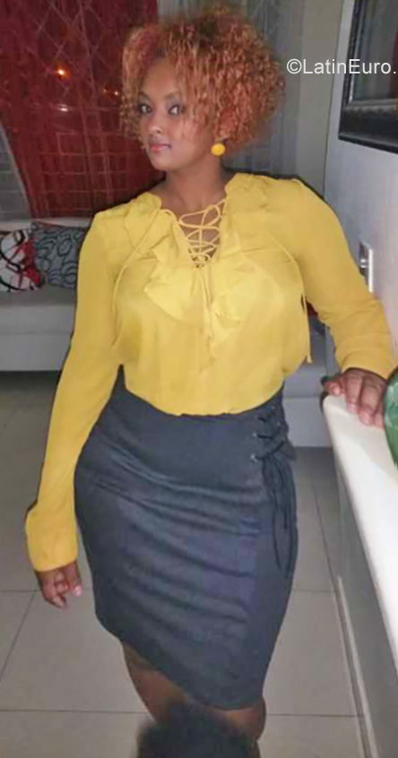 Date this voluptuous Dominican Republic girl Flor from Higuey DO34818