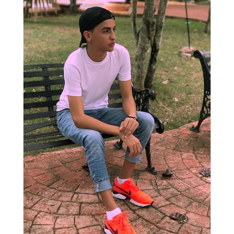 Date this tall Dominican Republic man Ayendy Rodrigue from La Vega DO34881