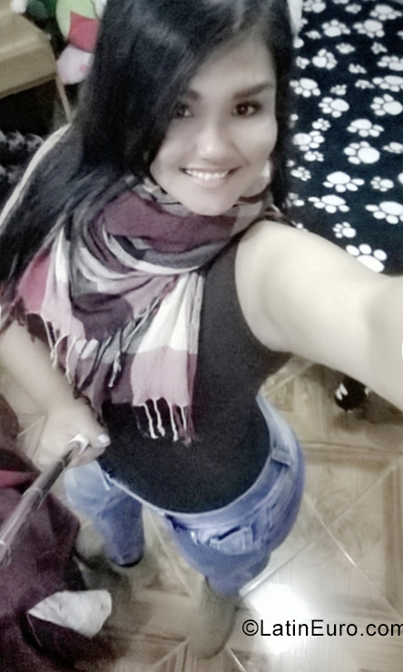 Date this good-looking Peru girl Solange from Lima PE1392