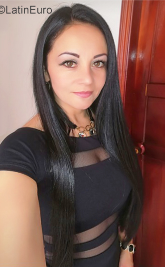 Date this funny Colombia girl Pao from Bogota CO25433