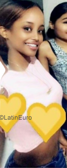 Date this funny Dominican Republic girl Smerlyn from Bonao DO34938