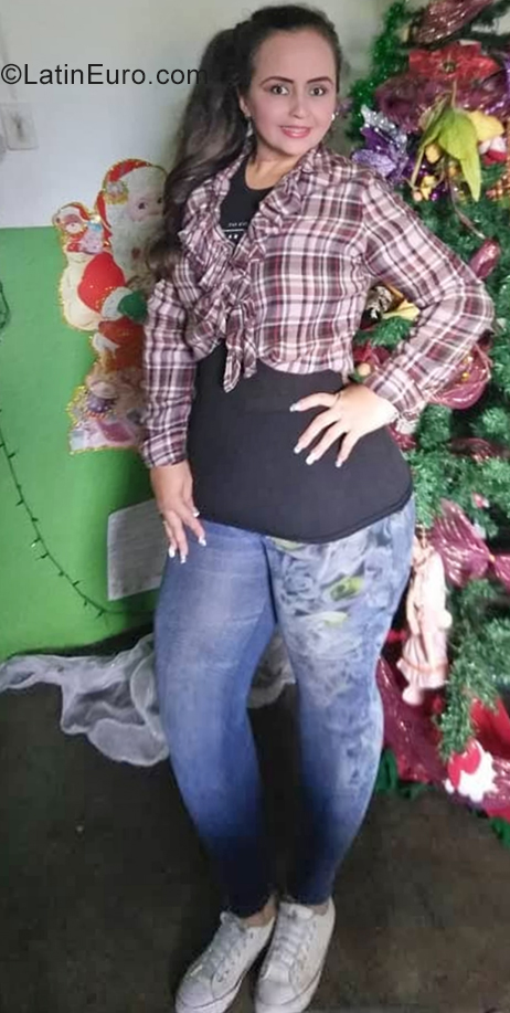 Date this young Venezuela girl Joany from San Cristobal VE2426