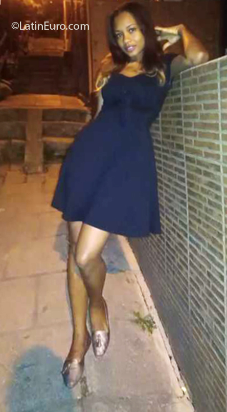 Date this delightful Colombia girl Nore from Medellin CO25561