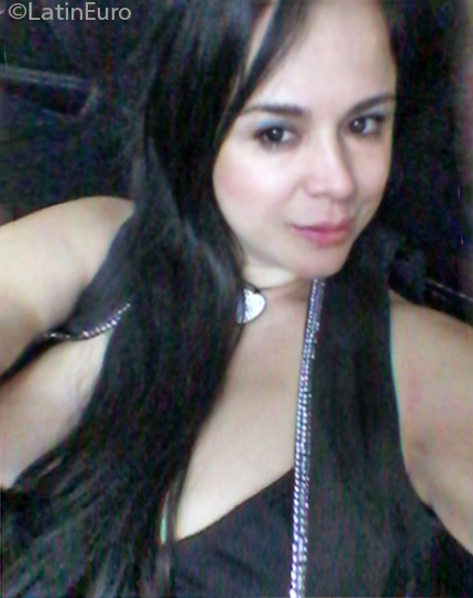 Date this funny Colombia girl Luce from Medellin CO25568