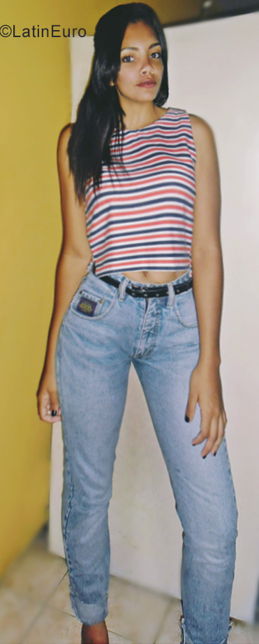 Date this stunning Venezuela girl Luisa from Puerto Ordaz VE2488
