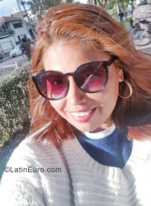 Date this georgeous Ecuador girl Karol from Guayaquil EC339