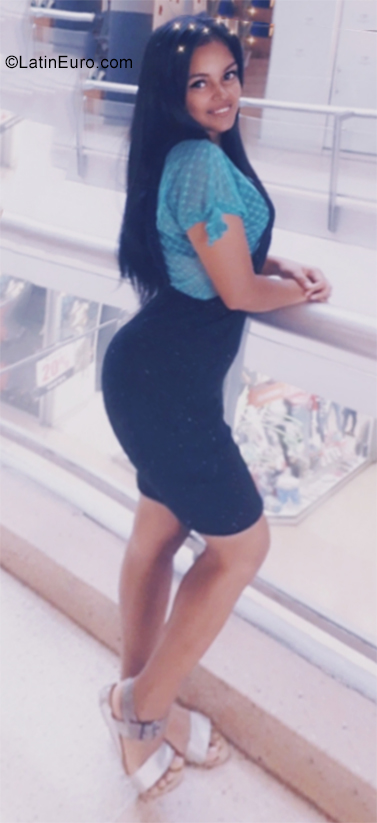 Date this gorgeous Venezuela girl Anahis Quintero from Barinas VE2500